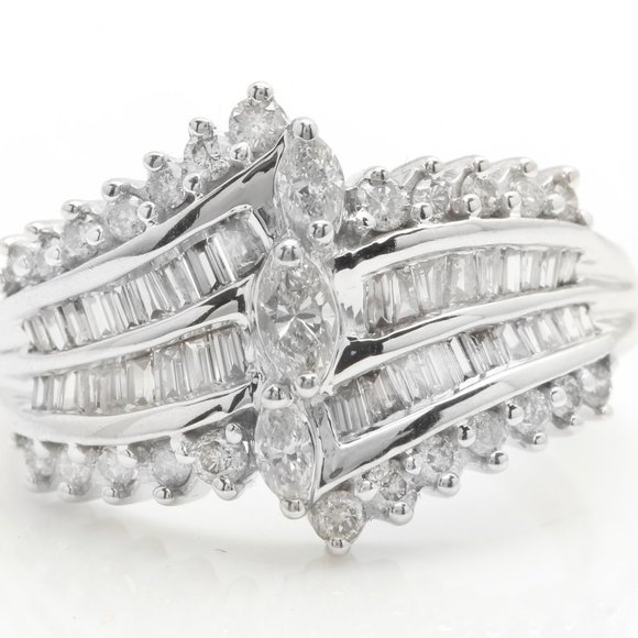 1.05 Carat Natural Diamonds Women's in 14K Solid White Gold Ring